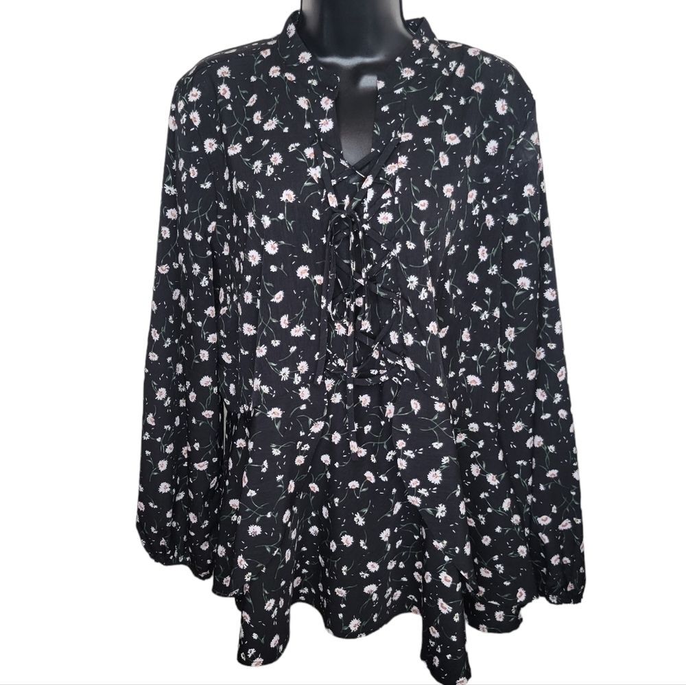 Lane Bryant floral lace-up peplum style blouse top size 16